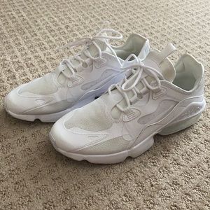 women’s nike air max infinity 2